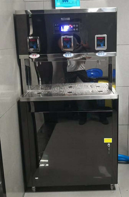 三龍頭商用飲水機